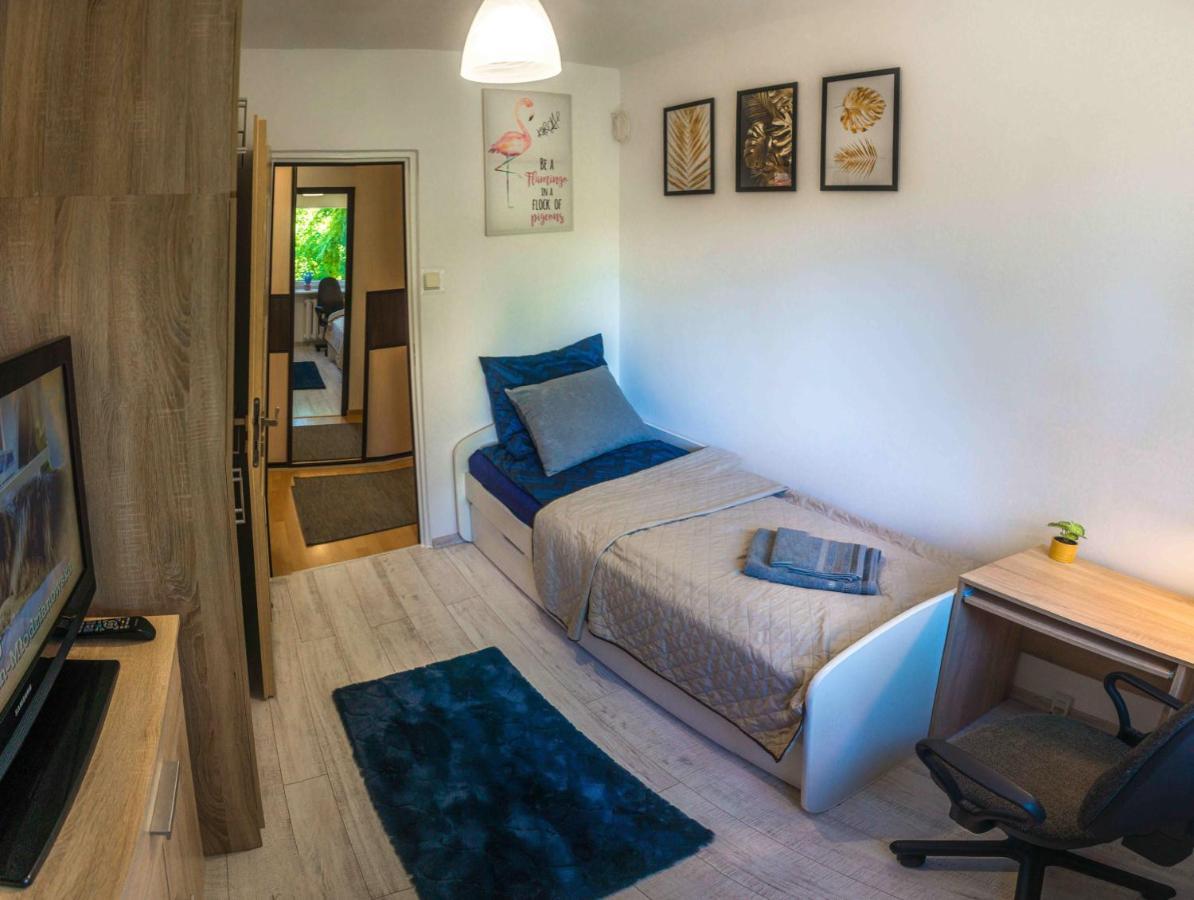 Апартаменты Komfortowy Apartament Seven Niedaleko Centrum Ольштын Экстерьер фото